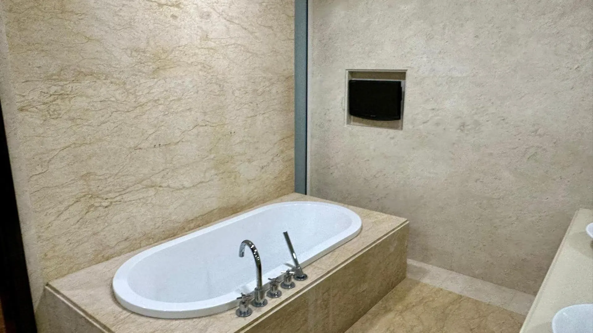Cozy Straits Quay Marina Suites W Balgony And Free Car Park 3B2R George Town Lejlighed
